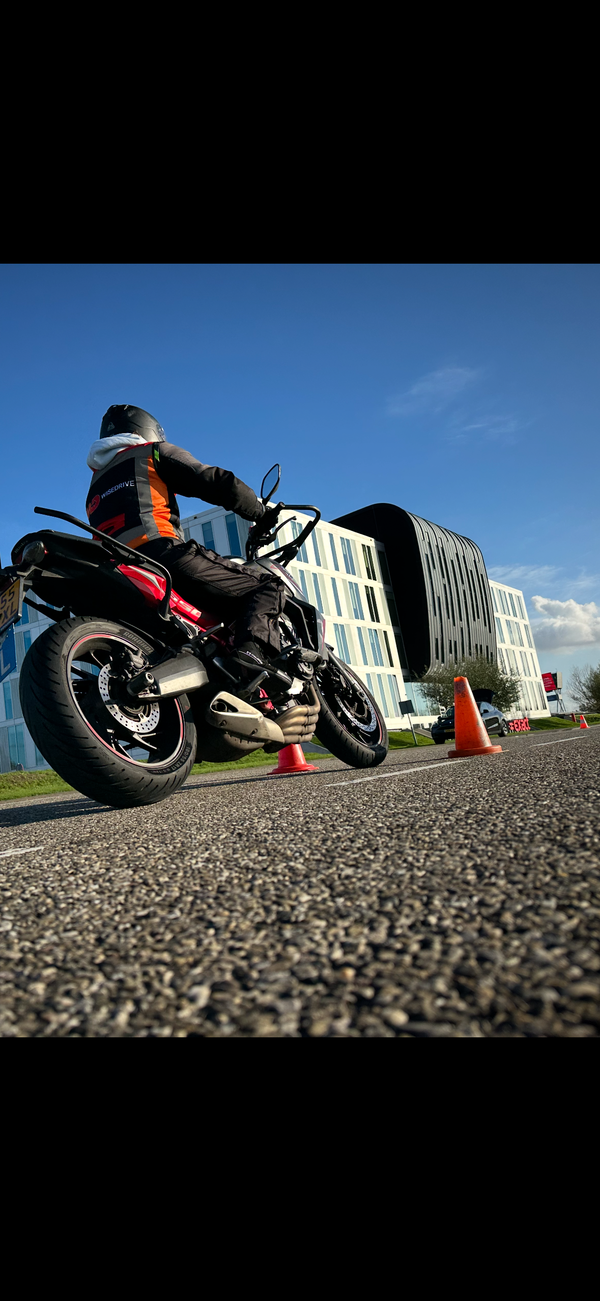 WiseDrive motor door pylonnen